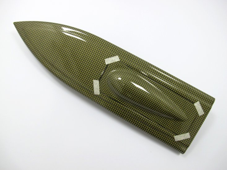 750mm (29.5") Kevlar / Carbon Mono Deep V Boat Hull - Click Image to Close